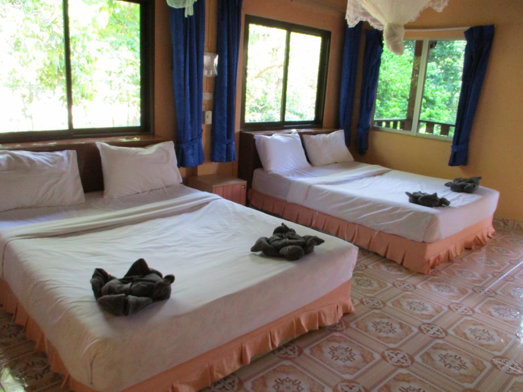 Khaosok Island Resort Khao Sok National Park Exterior photo