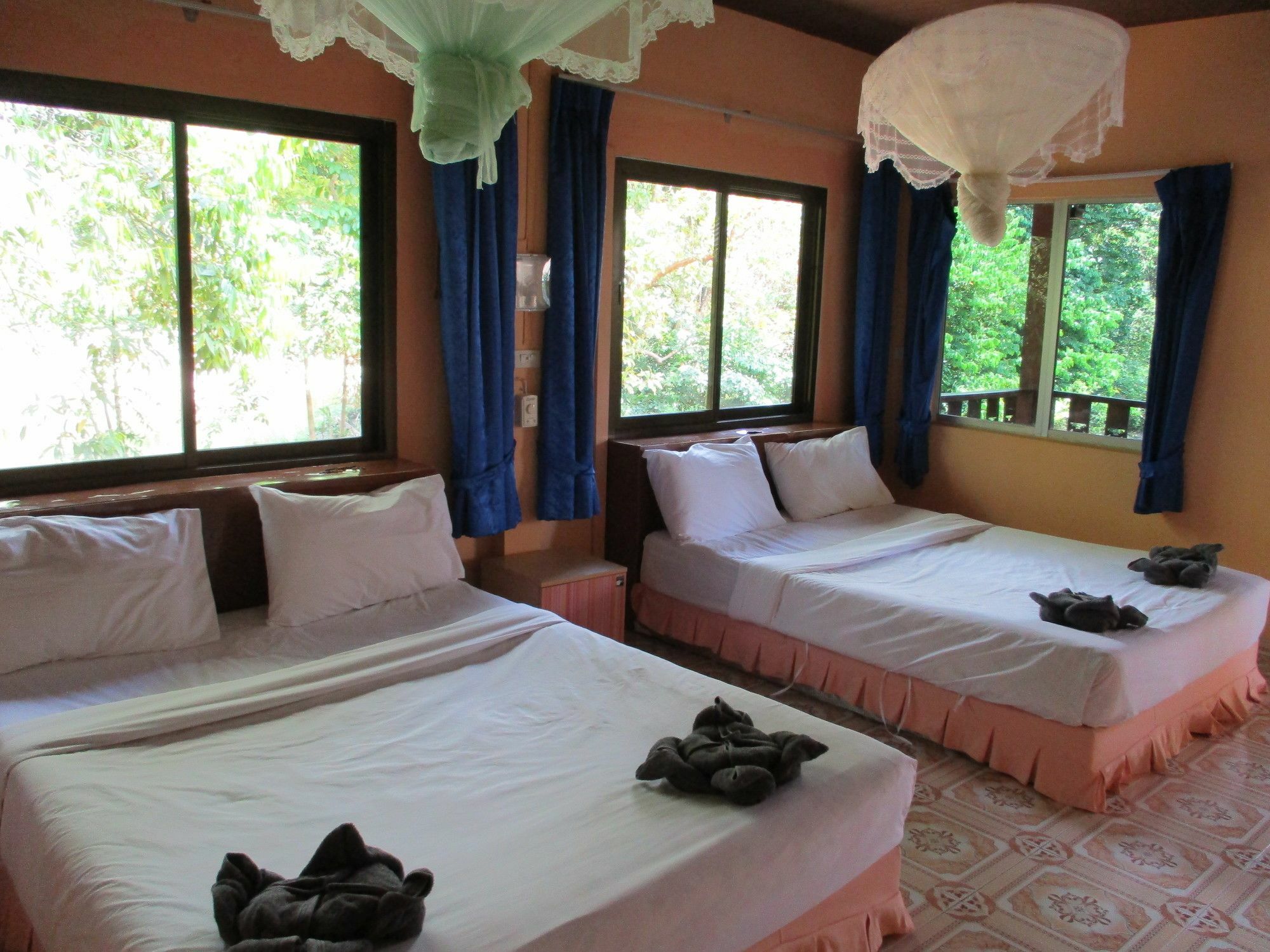 Khaosok Island Resort Khao Sok National Park Exterior photo